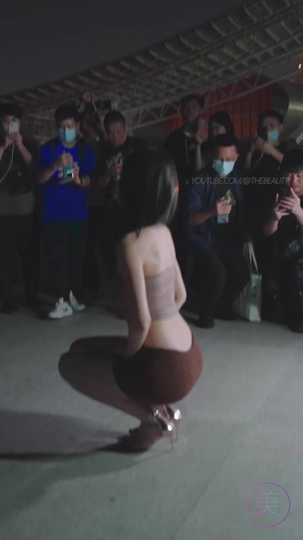 2023 广州车展 Racing Model 车模抖音网红 98 20P-街拍流行馆