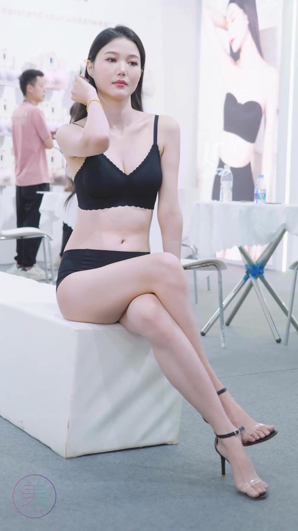 图片[3]-2024 深圳SIUF内一展 内一秀 Racing Model 01 20P-流行馆